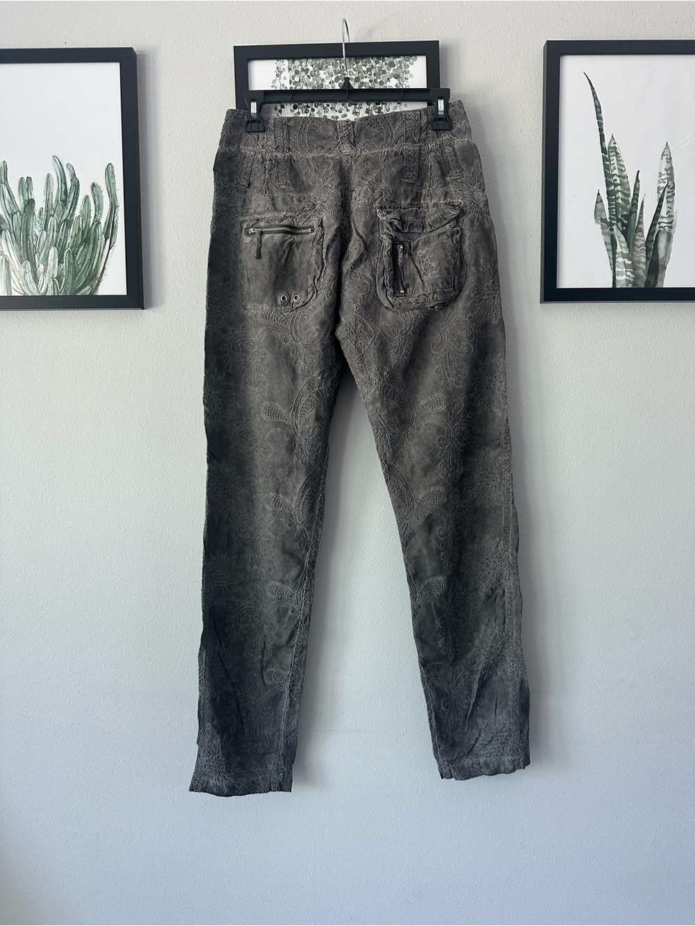 Unisex Johnny Was Pete & Greta Gray Cargo Pants with lots of Pockets size 0 - Picture 3 of 14